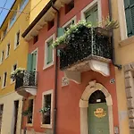 Bb Vicolo 22